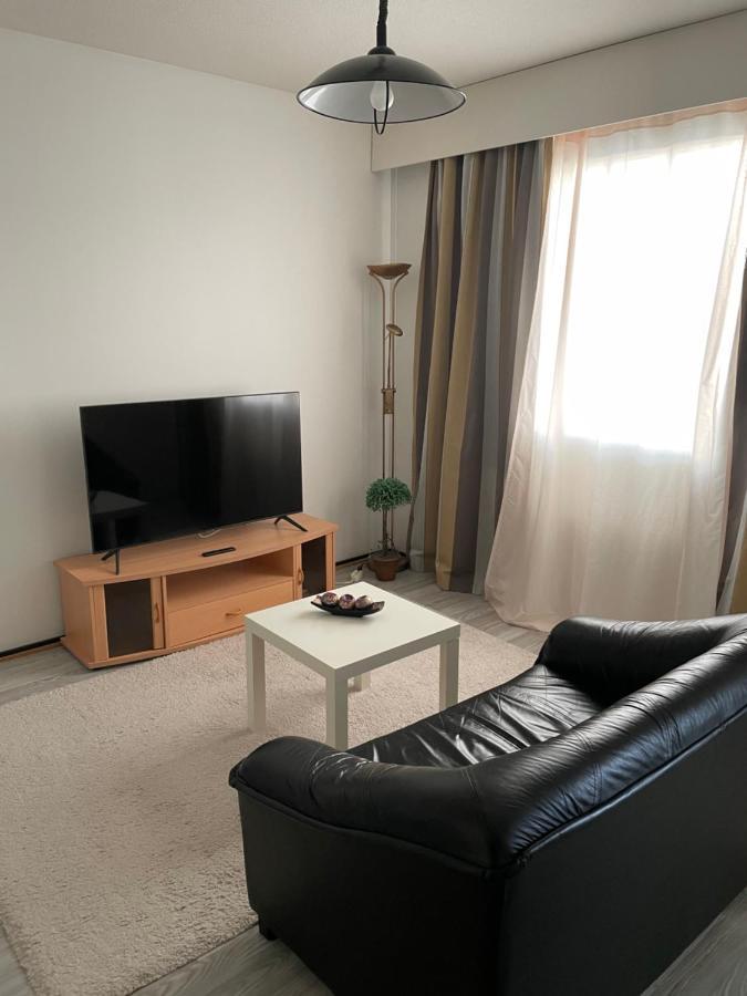 Lovely Apartment Within Walking Distance -Centre ปอรี ภายนอก รูปภาพ